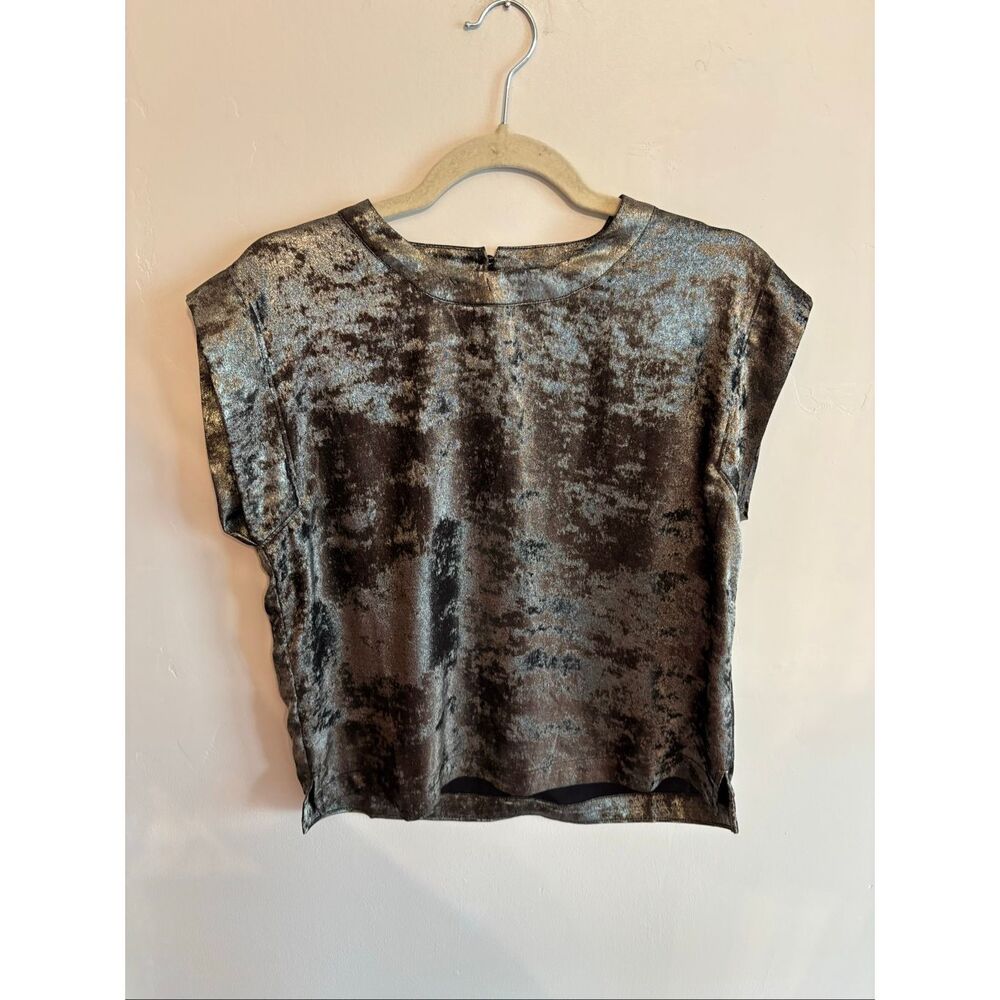 Evereve Roscoe Metallic Top Size S Tee Crew Neck Keyhole Back - Picture 4 of 8